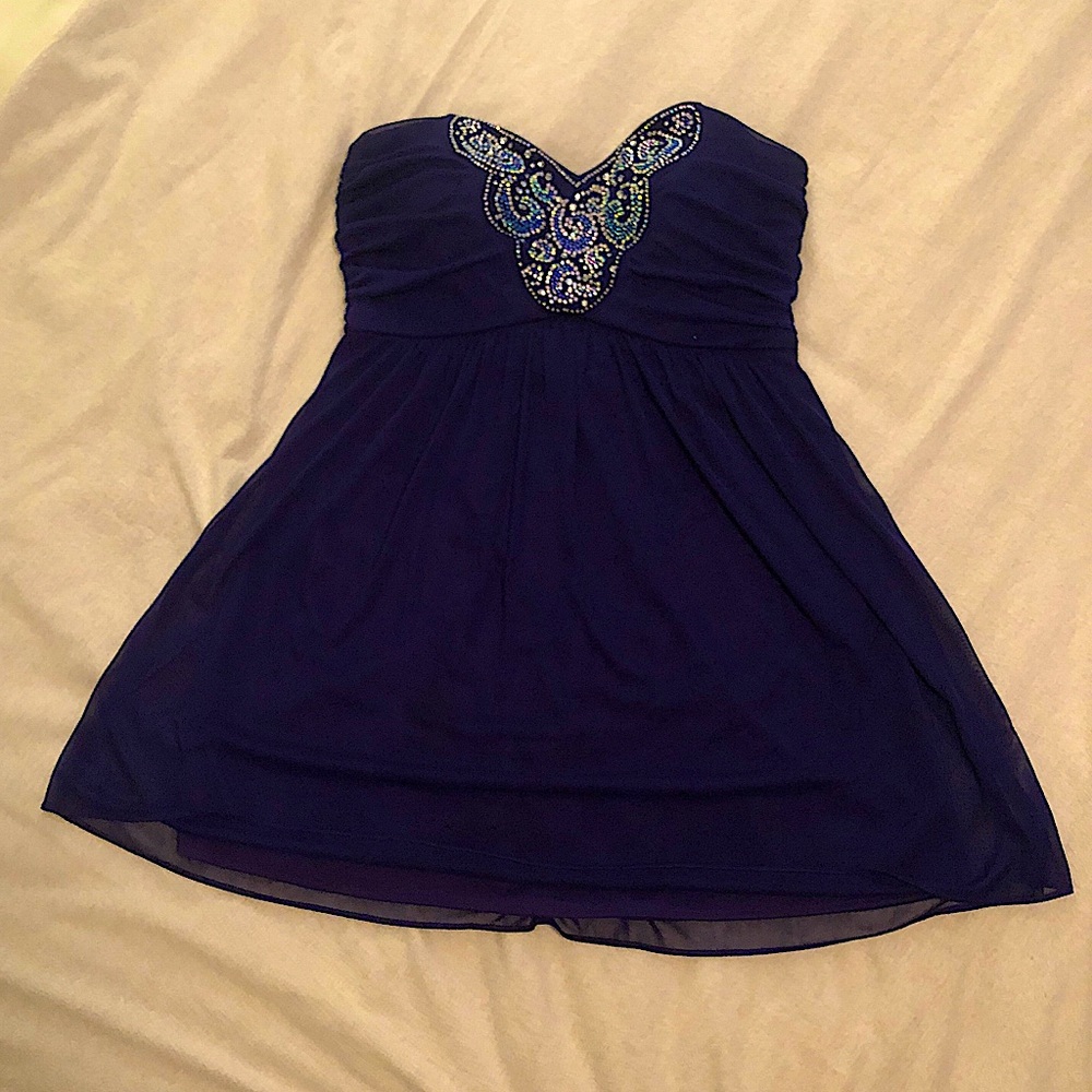 Strapless sweetheart neck cocktail/prom dress